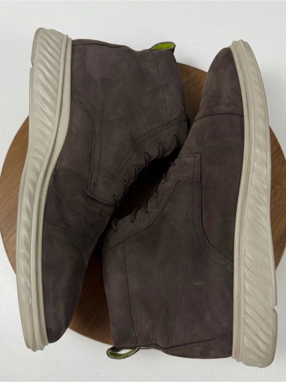 ECCO St.1 Hybrid Lite Men's Brown Suede Chukka Boots with Lightweight Sole